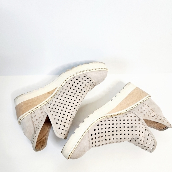 Cecelia New York Taupe Georgie Cut Out Low Perforated Wedge Ankle Booties 9 - Picture 3 of 9
